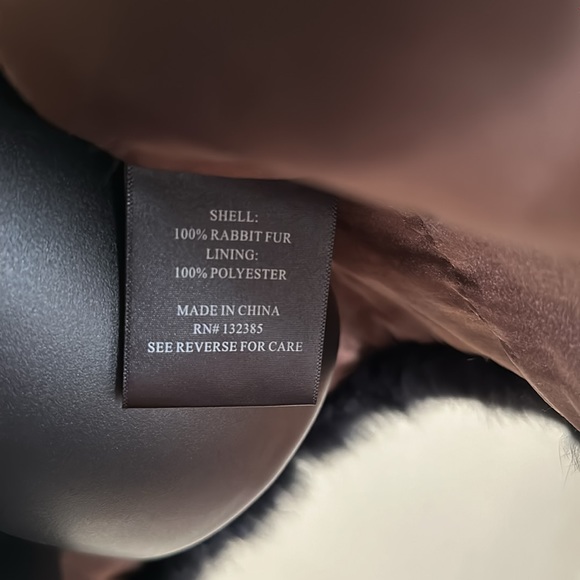 Two-Toned Rabbit Fur Vest - Picture 3 of 4